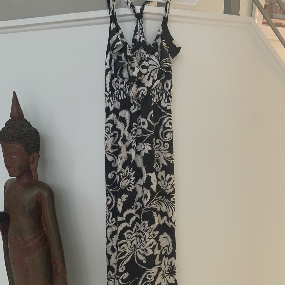 Black and white maxi dress medium 96% silk/spandex